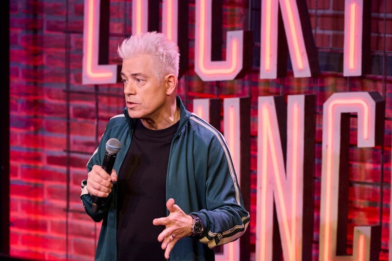 Michael Mittermeier, Host und Hausherr des „Lucky Punch Comedy Club“ in München, hat wieder die Crème de la Crème der deutschsprachigen Comedy-Szene eingeladen. – Bild: Martina Bogdahn /​ yo man ! media productions GmbH