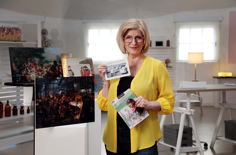 Am Strand entspannen, neue Länder und Kulturen entdecken, durch die Berge wandern oder einfach die freie Zeit gemütlich zu Hause genießen – Urlaub ist für uns heute selbstverständlich, aber das war nicht immer so! Susanne Holst klärt auf, seit wann Menschen eigentlich Urlaub machen. – Bild: ARD/​Mike Christian