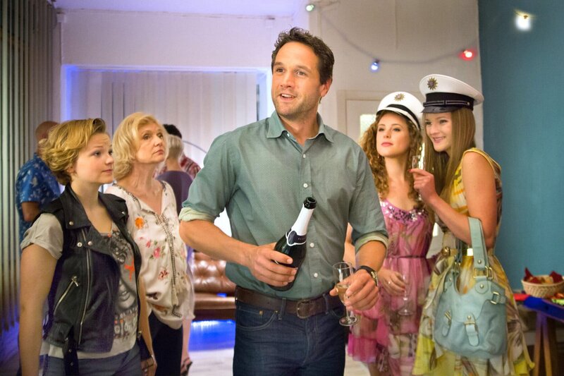 ARD HEITER BIS TÖDLICH – AKTE EX II, FOLGE 9 (WH.), „Treu bis ins Grab“. – Bild: ARD/​Andreas Wünschirs