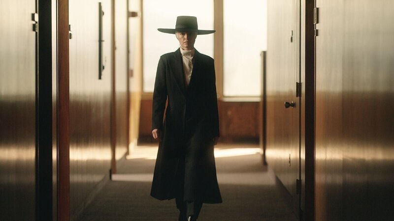 The Woman (Kate Bosworth) – Bild: RTL /​ Bring On The Dancing Horses, LLC