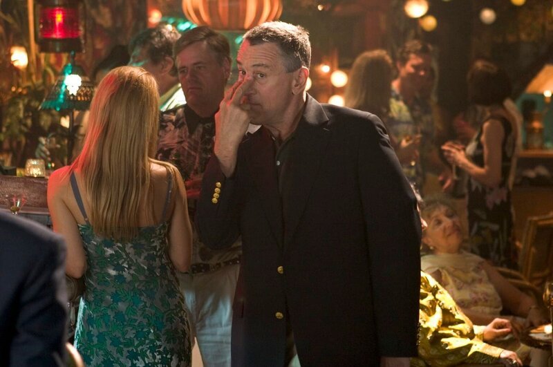 Als Jack (Robert De Niro, r.) in einem jungen Latino einen Sohn Gregs zu erkennen glaubt, ist das Chaos vorprogrammiert. Von nun an lässt er Greg nicht mehr aus den Augen … – Bild: DreamWorks SKG Lizenzbild frei