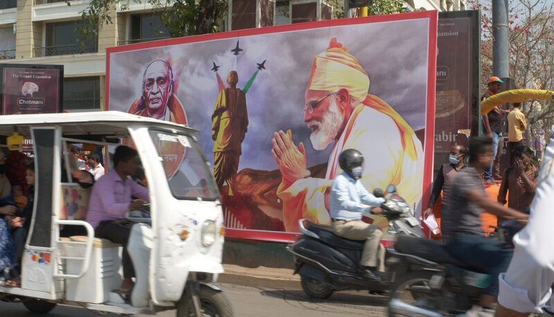 Wahlkampf der Regierungspartei BJP in Varanasi, Uttar Pradesh, für die Parlamentswahlen von Uttar Pradesh. – Bild: PHOENIX/​ZDF/​Deutsche Welle