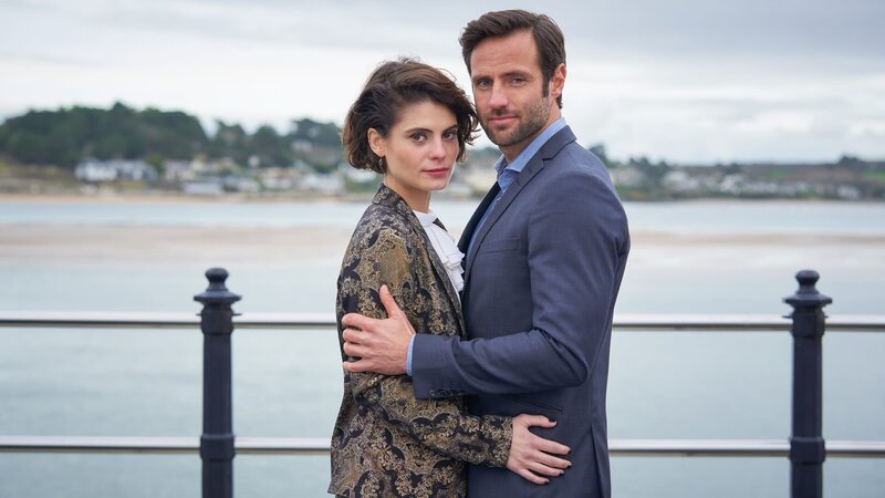 Bei ihrer Rückkehr nach Cornwall trifft Grace (Jördis Richter) auf ihre Jugendliebe Sebastian (Stefan König). – Bild: ZDF