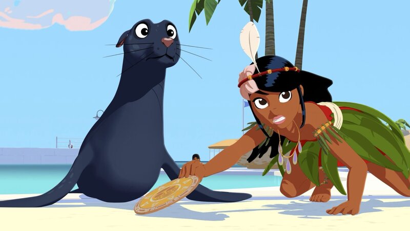 Seehündin Daisy (l.) hat es auf die heilige Sonnenscheibe abgesehen, die Timeti (r.) aber für ein Schamanen-Ritual braucht. – Bild: ZDF