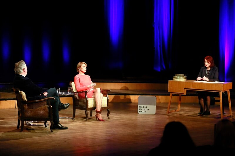 Christian Reichhold, Uschi Glas, Regina Nassiri. – Bild: ORF/​ORF III