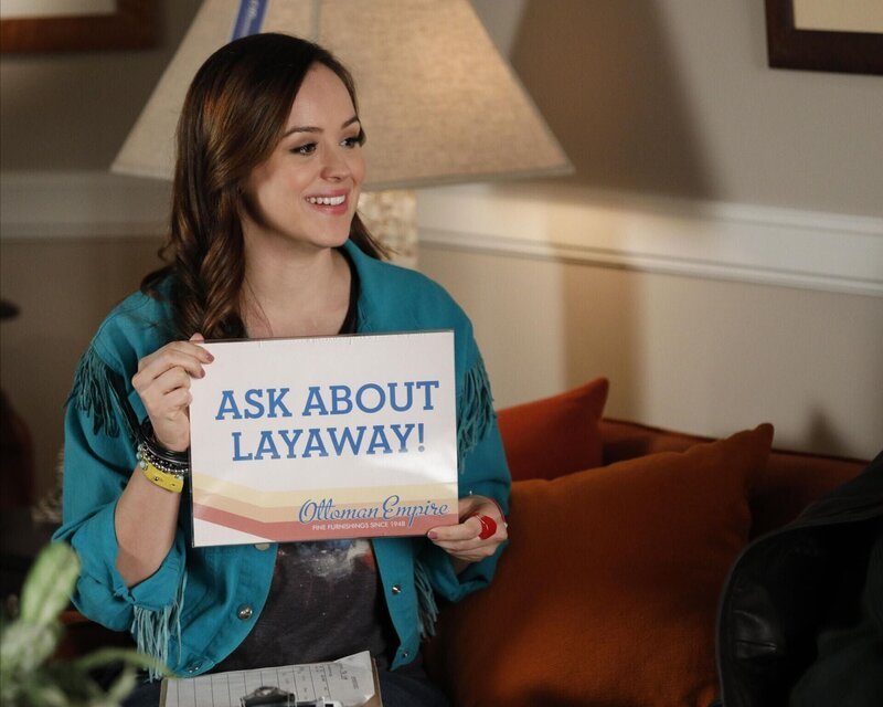 Erica Goldberg (Hayley Orrantia) – Bild: Sony Pictures Television Inc.