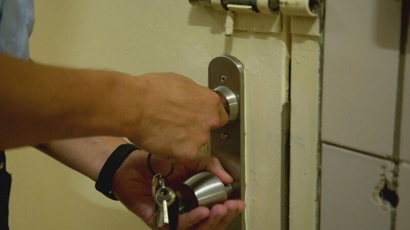 Türschloss im Männergefängnis in Taiwan – Bild: RTL /​ Maximus