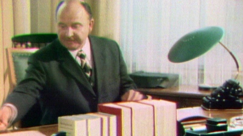 Generalbundesanwalt Siegfried Buback in seinem Büro. – Bild: ZDF/​SWR