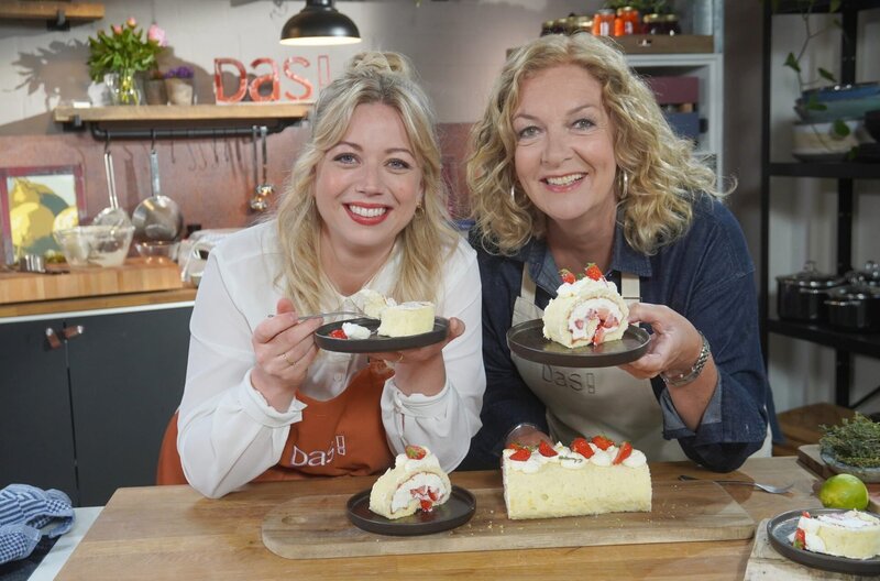 Zora Klipp (l.) und Bettina Tietjen (r.). – Bild: NDR/​Florian Kruck