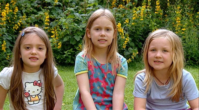 Und zum Mitsingen gibt es das Kinderlied „Weißt Du wie der Sommer riecht“. – Bild: WDR