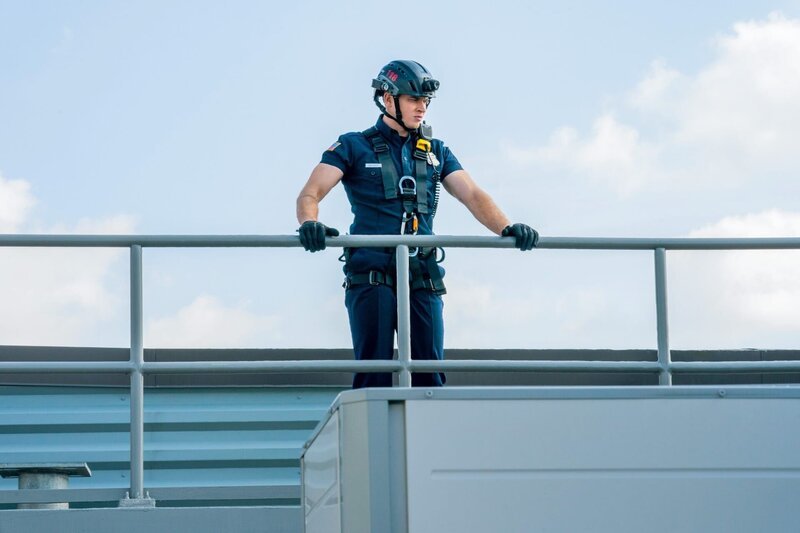 Oliver Stark (Evan ‚Buck‘ Buckley). – Bild: ORF/​PRO7