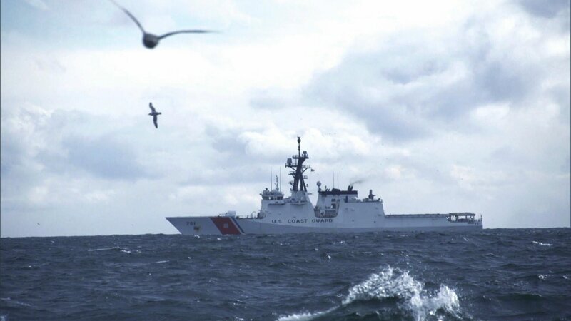 Schiff der U.S. Küstenwache – Bild: Warner Bros. Discovery