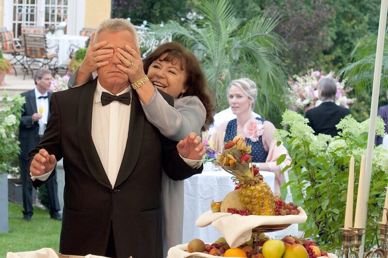 Heinz Marecek (Hannes Kofler), Gundi Ellert (Ilse Reiter). – Bild: ORF/​BEO-Film/​Stefanie Leo