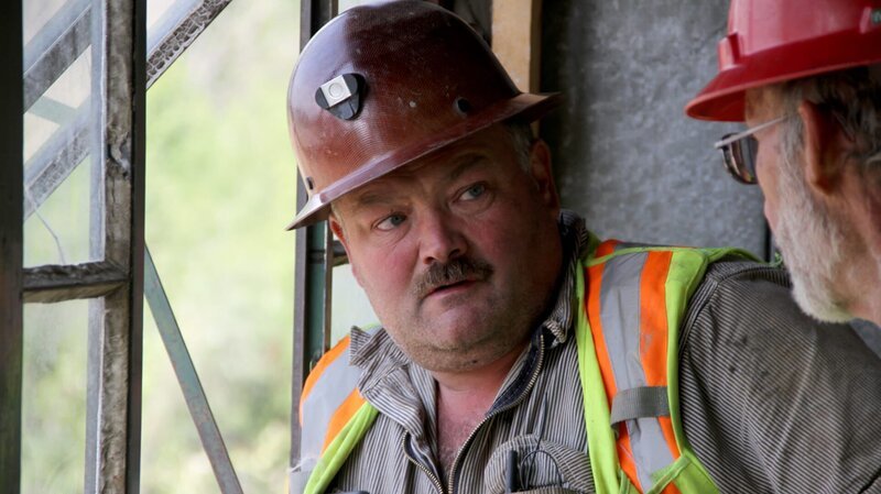Gene Cheeseman and Jerry Rhodes in the wheelhouse. – Bild: E Gorsuch