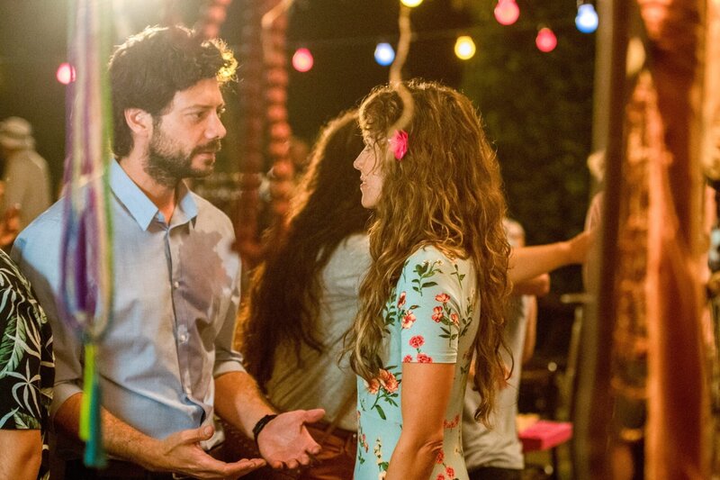 Álvaro Morte (Óscar), Irene Arcos (Veronica). – Bild: ORF/​Beta Film/​Moviestar/​MARIA HERAS