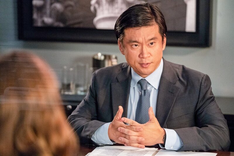 Eugene Kim (Agent Albert Cheng). – Bild: ORF/​Disney/​ABC/​Mitch Haaseth