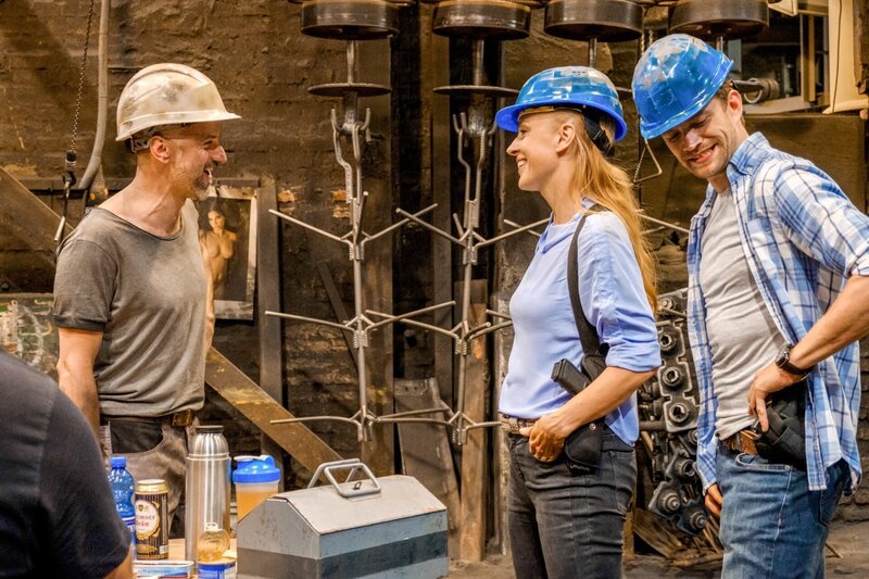 v.li.: Gerhard Smink (Vitus Wieser), Penny Lanz (Lilian Klebow), Simon Steininger (Michael Steinocher). – Bild: ORF/​Satel Film/​Petro Domenigg