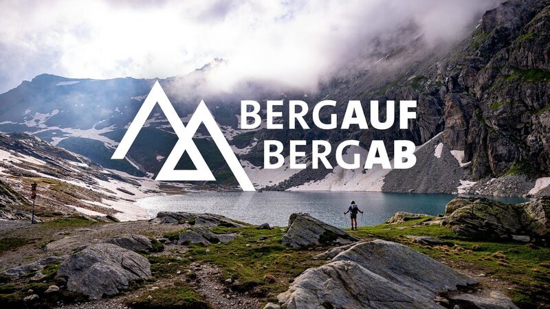Key Visual/Cover Sendereihenbild mit Typo zu "Bergauf-Bergab - Das Magazin für Bergsteiger". Eine Bergsendung, die mit dem "Erlebnis Berg" nicht nur den Spezialisten, sondern ein breites Publikum erreicht. Im Bild: Bernd Ritschel (Bergfotograf) an einem See in der Schweiz. – Bild: Thomas März / BR / BR/Thomas März Key Visual/Cover Sendereihenbild mit Typo zu "Bergauf-Bergab - Das Magazin für Bergsteiger". Eine Bergsendung, die mit dem "Erlebnis Berg" nicht nur den Spezialisten, sondern ein breites Publikum erreicht. Im Bild: Bernd Ritschel (Bergfotograf) an einem See in der Schweiz. – Bild: Thomas März / BR / BR/Thomas März