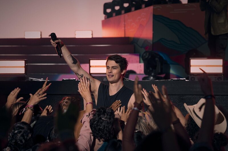 Hayes (Nicholas Galitzine) – Bild: Amazon Content Services LLC. /​ Alisha Wetherill