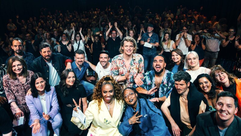 SRF 3 Showcase – Dabu Fantastic Die einmalige Live-Show zu «So easy mitenand» Dabu Fantastic in der Menge 2023 Copyright: SRF/​Noëlle Guidon – Bild: SRF/​Noëlle Guidon