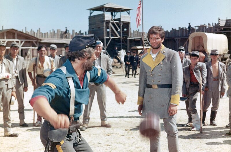 Tampeko - Ein Dollar hat zwei Seiten – Bild: Les Productions J. Roitfeld