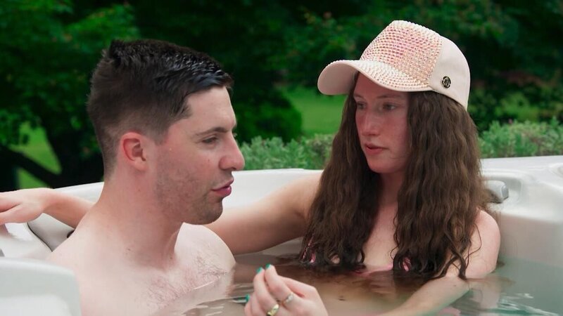 Patrick (l.); Belinda (r.) – Bild: 2020 NINE NETWORK AUSTRALIA Lizenzbild frei