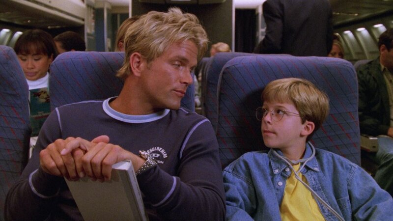 Cody Madison (David Chokachi, l.); Tyler (Bobby Edner, r.) – Bild: The Baywatch Production Company