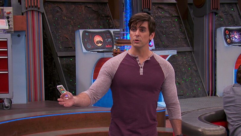 Captain Man /​ Ray Manchester (Cooper Barnes) – Bild: ViacomCBS