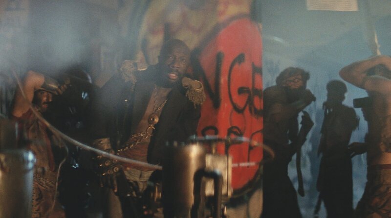 Duke (Isaac Hayes); ARD Degeto DIE KLAPPERSCHLANGE, „Escape from New York“, am Sonntag (20.10.24) um 00:05 Uhr im ERSTEN. Duke (Isaac Hayes) © 1981 STUDIOCANAL S.A. All rights reserved., honorarfrei – Verwendung gemäß der AGB im engen inhaltlichen, redaktionellen Zusammenhang mit genannter Degeto-Sendung und bei Nennung „Bild: 1981 STUDIOCANAL S.A. All rights reserved.“ (S2+). ARD Degeto/Programmplanung und Presse, Tel: 069/1509–335, degeto-presse@degeto.de – Bild: ARD Degeto/1981 STUDIOCANAL S.A. Duke (Isaac Hayes); ARD Degeto DIE KLAPPERSCHLANGE, „Escape from New York“, am Sonntag (20.10.24) um 00:05 Uhr im ERSTEN. Duke (Isaac Hayes) © 1981 STUDIOCANAL S.A. All rights reserved., honorarfrei – Verwendung gemäß der AGB im engen inhaltlichen, redaktionellen Zusammenhang mit genannter Degeto-Sendung und bei Nennung „Bild: 1981 STUDIOCANAL S.A. All rights reserved.“ (S2+). ARD Degeto/Programmplanung und Presse, Tel: 069/1509–335, degeto-presse@degeto.de – Bild: ARD Degeto/1981 STUDIOCANAL S.A.