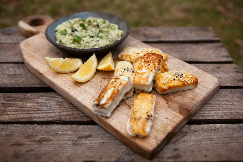 Halloumi und Avocado – Bild: RTL /​ Appetite Media TV