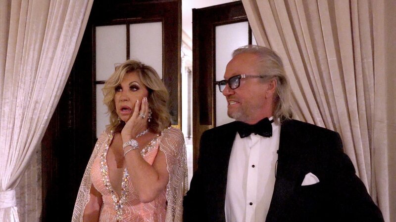 Die Geissens sind auf einer monströsen Hochzeit in der New York Public Library – der mondänen Hochzeitslocation aus dem „Sex And The City“-Film. Carmen ist vollkommen überwältigt. Eine grandiose Traumhochzeit, die Millionen kostet. – Bild: RTLZWEI