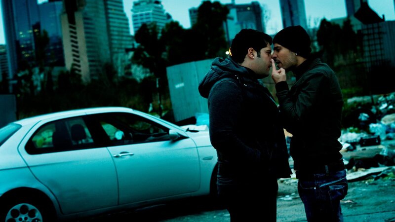 Genny Savastano (Salvatore Esposito, l.) und Ciro Di Marzio (Marco D’Amore, r.) – Bild: AXN Black