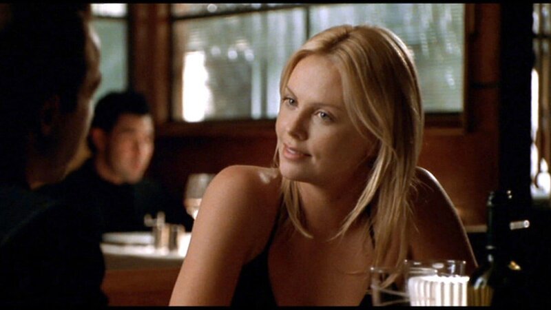 Stella (Charlize Theron) muß mit allen Mitteln versuchen, mehr über Steve (Edward Norton) herauszubekommen..Stella (Charlize Theron) muĂź mit allen Mitteln versuchen, mehr ĂĽber Steve (Edward Norton) herauszubekommen.. – Bild: RTL II Stella (Charlize Theron) muß mit allen Mitteln versuchen, mehr über Steve (Edward Norton) herauszubekommen..Stella (Charlize Theron) muĂź mit allen Mitteln versuchen, mehr ĂĽber Steve (Edward Norton) herauszubekommen.. – Bild: RTL II