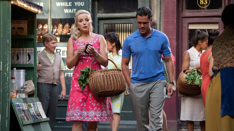 Trixie Franklin (Helen George) und Matthew Aylward (Olly Rix) – Bild: Neal Street Productions