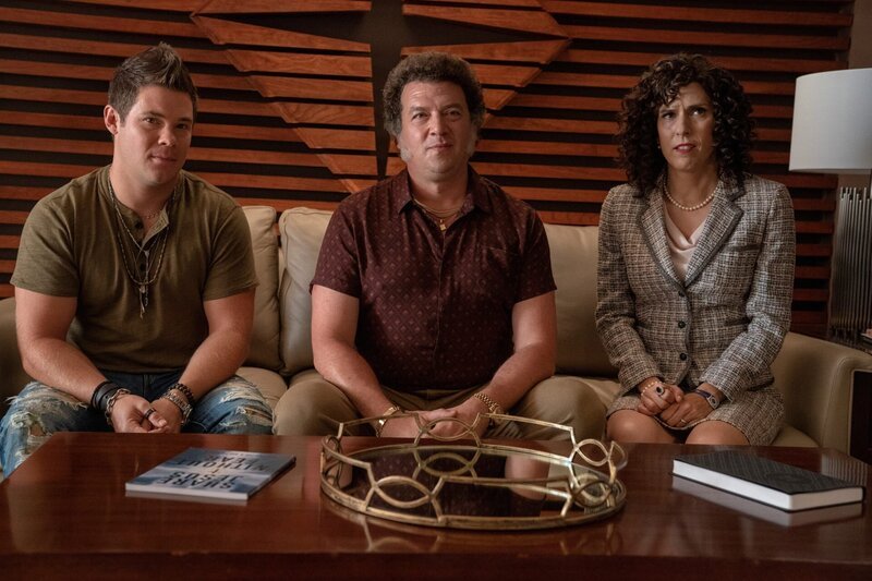 L-R: Kelvin Gemstone (Adam Devine), Jesse Gemstone (Danny McBride) and Judy Gemstone (Edi Patterson) – Bild: HBO