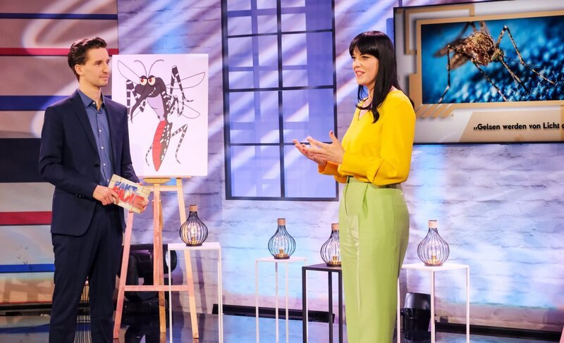 Clemens Maria Schreiner, Molekularbiologin Nicole Amberg. – Bild: ORF/​Hans Leitner