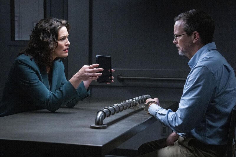 FBI SAC Isobel Castille (Alana De La Garza, l.); Tom McGrath (Dashiell Eaves, r.) – Bild: CBS Broadcasting, Inc. /​ Bennett Raglin