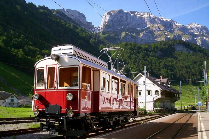 AG 2 Triebwagen CFe 3⁠–⁠3. – Bild: SWR