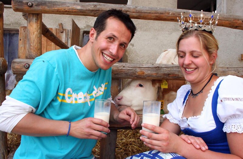 Willi und die Milchkönigin Maria Wimmer – Bild: „Bild: Bayerischer Rund