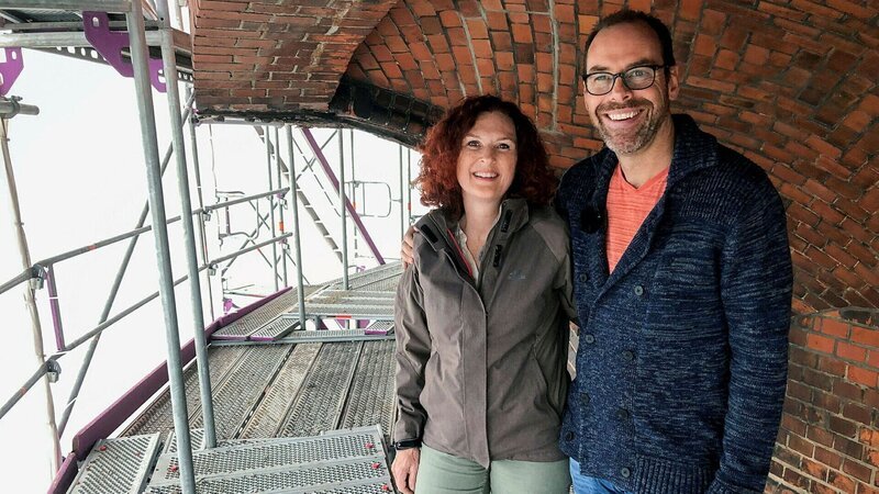 Am Wasserturm der Caboiussats wird die Fassade renoviert. – Bild: SRF