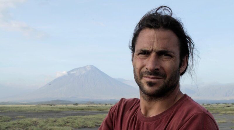 Hazen vor dem Gipfel des Oi Doinyo Lengai Vulkans, auch genannt „Der Berg Gottes“. – Bild: The National Geographic Channel.