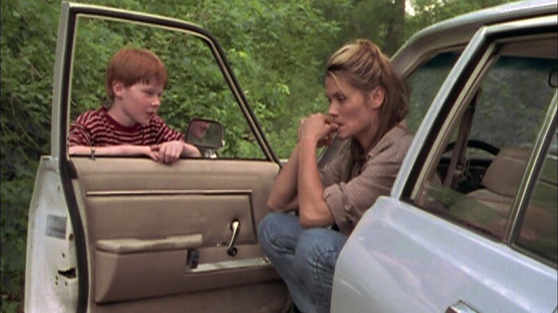 Nathaniel (Eddie Kerr) mit Sandra (Karen Sillas) – Bild: Bibel TV