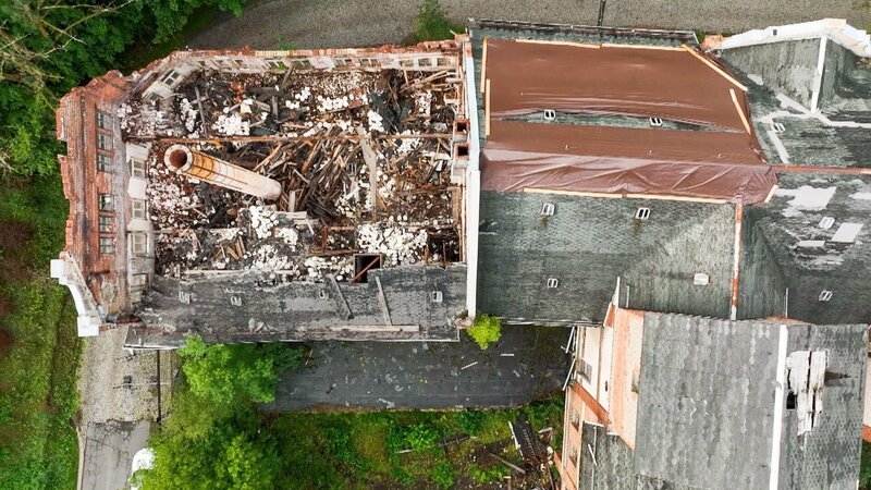 Alte Porzellanfabrik in Thüringen. – Bild: RTL