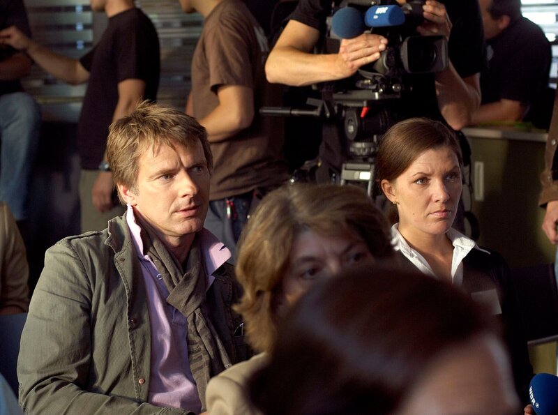 Jörg Pilawa in einer Gastrolle. – Bild: WDR/​Uwe Stratmann