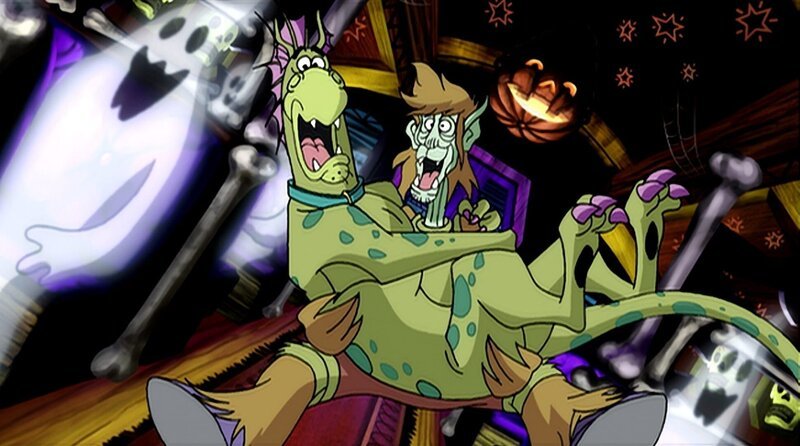 Shaggy und Scooby (li.) machen sich auf die Suche nach dem Zepter des Gobli-Königs. – Bild: Sooby-Doo fait son cinema /​ H-B Prod /​ TBS,Inc.