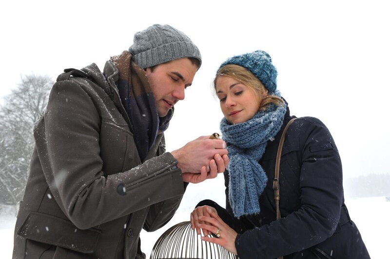 Konstantin (Moritz Tittel, l.); Marlene (Lucy Scherer, r.) – Bild: ARD /​ Ann Paur
