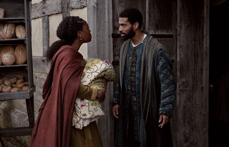 Lina de Cardonnes (Stephanie Levi-John, l.); Oviedo (Aaron Cobham, r.) – Bild: TSP Productions LTD.