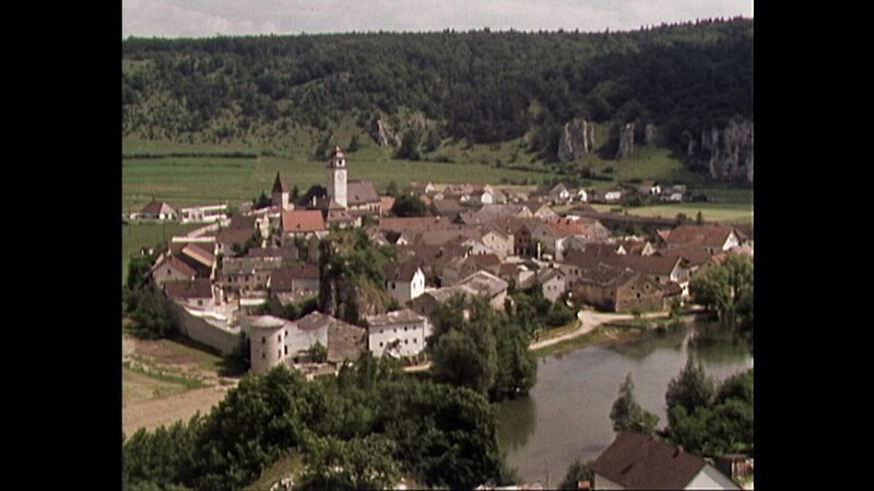 Auch Dollnstein liegt an der Altmühl. – Bild: BR