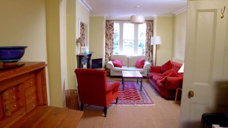 Josh und Christie mussten ihre Träume von einem Leben im Ausland auf Eis legen, als die Kinder kamen. Doch nun ist der Nachwuchs groß genug und die Zeit reif, um von Portland, Oregon, ins englische Oxfordshire zu ziehen. – Bild: Tanja Bachetzky