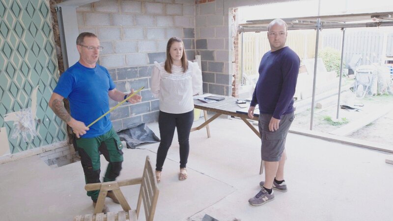 V.l. Mark Millar, Michelle und Darren – Bild: RTL /​ PI PRODUCTIONS LIMITED